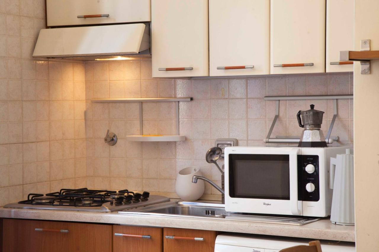 Monti House Apartment โรม ภายนอก รูปภาพ
